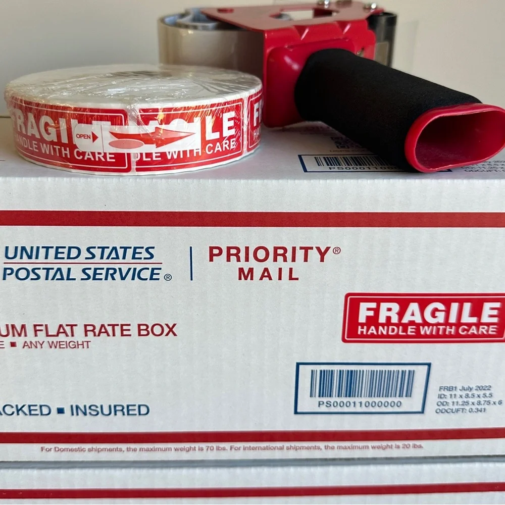 1000 Fragile Labels Stickers 1 Roll Red White Seller Shipping Supplies